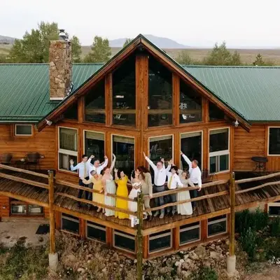 Wapiti Retreat at 22 West Cabins and Recreation