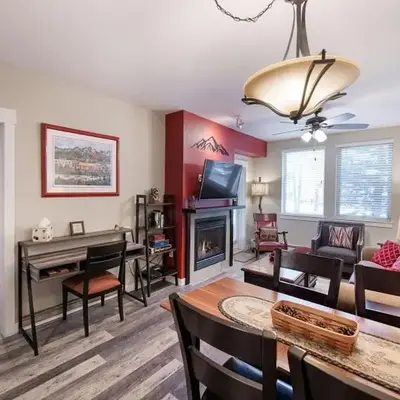 Premium Unit 4373- Fraser Crossing Founders Pointe condo
