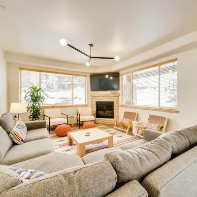 Downtown WP Condo with Pool Steps to Concert Venue!