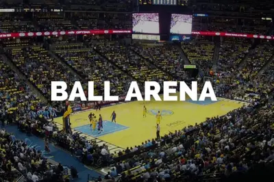 an overhead view of a basketball game in a stadium at 5 Star Retreat With A Gym And APrivate Office in Thornton
