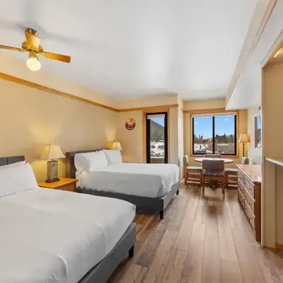 Slopeside 2736