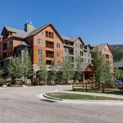 Buffalo Lodge by Summit County Mountain Retreats