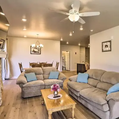 1 Mi to Ski Slopes! Mtn-View Condo in Keystone